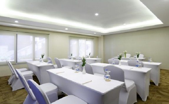 Meeting Room 2 di Hardys Rofa Hotel & Spa - Legian (Formerly Rofa Galleria Hotel and Villas)