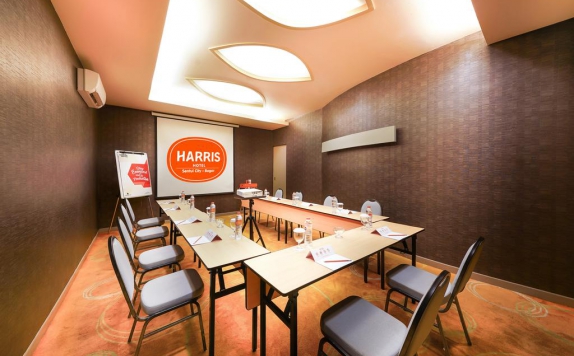 Meeting room di Harris Hotel Sentul City