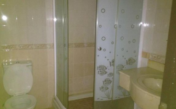 Bathroom di Hermes Agro Resort & Convention
