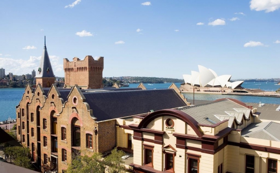 Holiday Inn Old Sydney