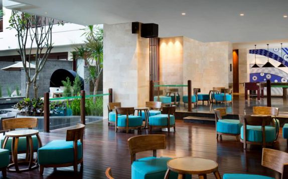 Lounge di Holiday Inn Resort Bali Benoa
