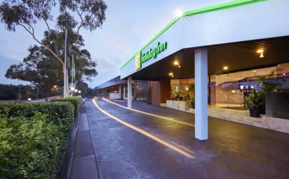 Holiday Inn Warwick Farm Sydney
