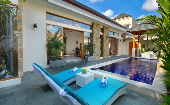 Swimming Pool di Holliday Villa – Managed by Ini Vie Hospitality