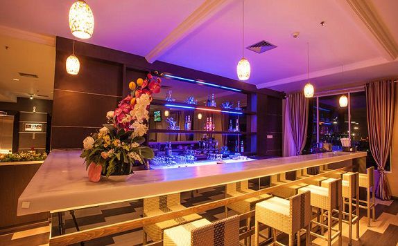 Bar and Lounge di Horison Ultima King's Batam (formerly King's Hotel Batam)