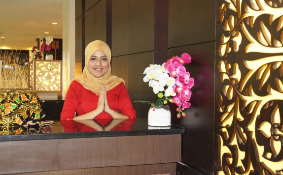 Receptionist di Hotel Balairung