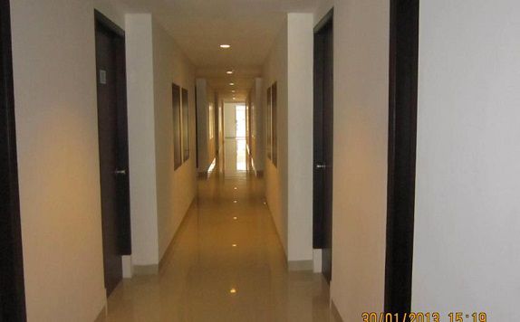 Koridor di Hotel Bandara Syariah (Bandara Sofyan Hotel)