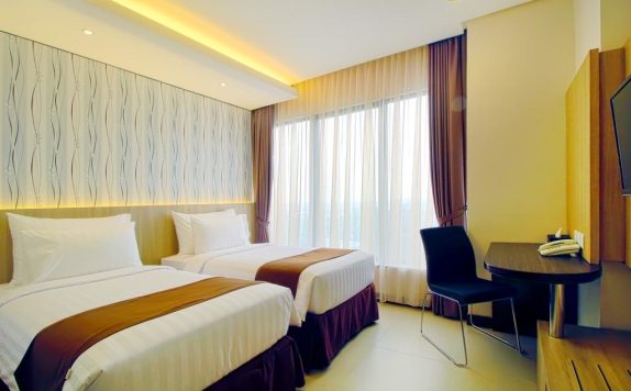 guest room di Hotel Dafam Teraskita Jakarta