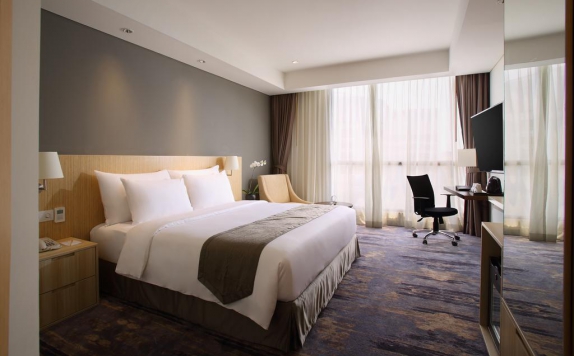 Tampilan Bedroom Hotel di Hotel GranDhika Pemuda Semarang