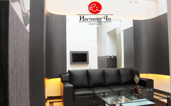 Living Room di Hotel Harmony In & Karaoke