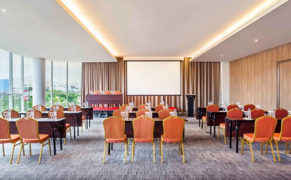 Meeting room di Hotel ibis Manado City Center Boulevard