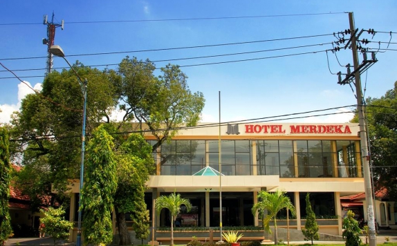 Front view di Hotel Merdeka Madiun