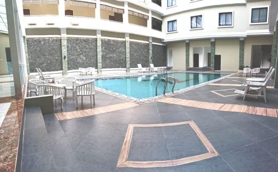 Swimming Pool di Hotel Nalendra Plaza Subang
