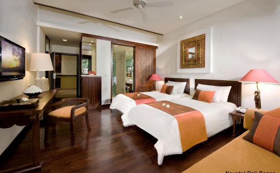 Bedroom di Hotel Novotel Bali Benoa