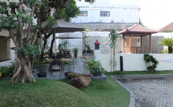 taman di Hotel Pelangi Malang