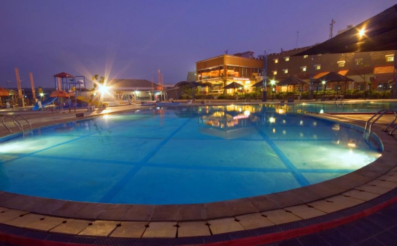 Swiming pool di Hotel Sahid Mandarin Pekalongan