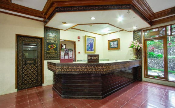 Receptionist di Hotel Sahid Toraja