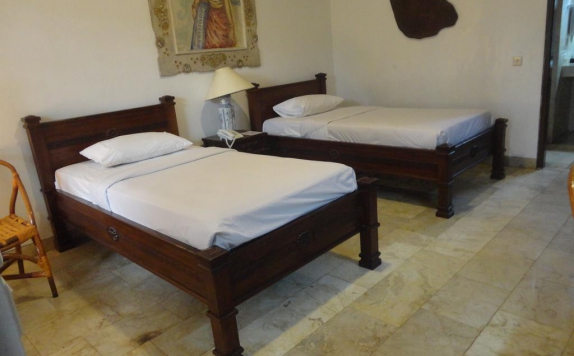 Tampilan Bedroom Hotel di Hotel Sari Bunga