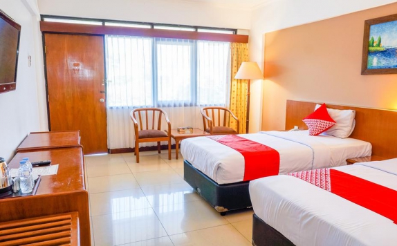 Twin bed di Hotel Setiabudhi Indah
