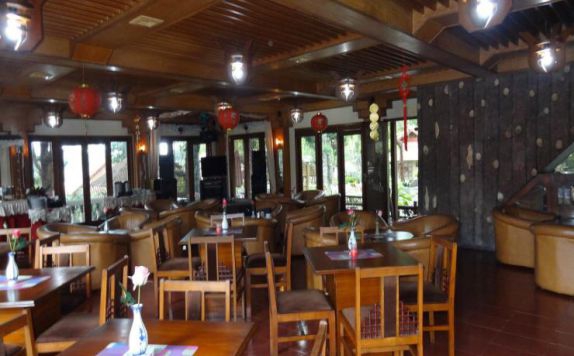 Restaurant di Hotel Surya Indah