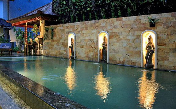 Pool di Hotel Taman Ayu Legian