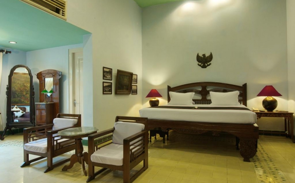 Tampilan Bedroom Hotel di Hotel Tugu Blitar