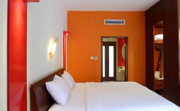 Tampilan Bedroom Hotel di Ibis All Seasons Resort