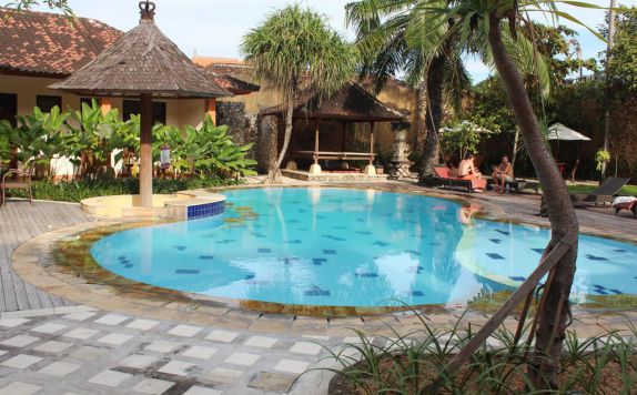swimming pool di Indi Sanur Hotel