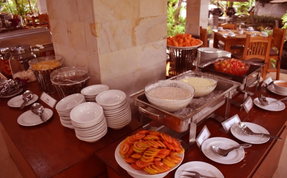 Food and Beverages di Inna Bali Beach Resort