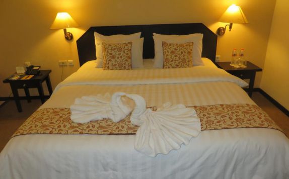 Bedroom Bedroom di Insumo Palace Hotel and Resort Kediri