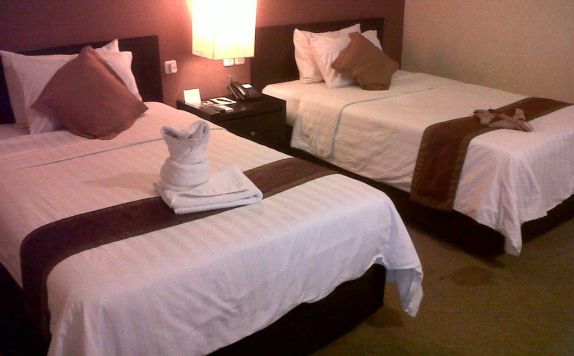 Bedroom Bedroom di Insumo Palace Hotel and Resort Kediri