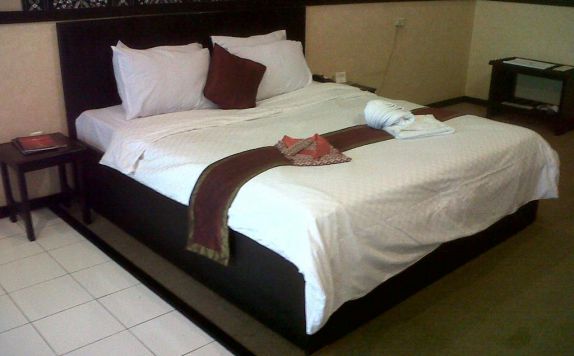 Bedroom Bedroom di Insumo Palace Hotel and Resort Kediri