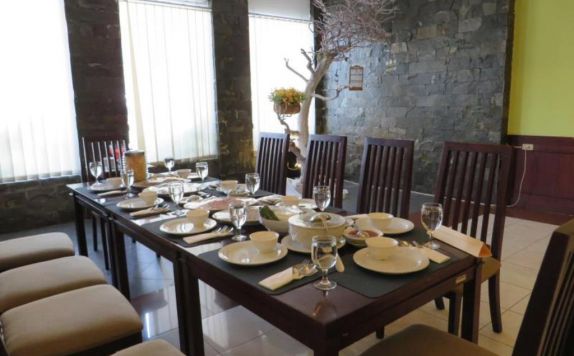 Restaurant Restaurant di Insumo Palace Hotel and Resort Kediri