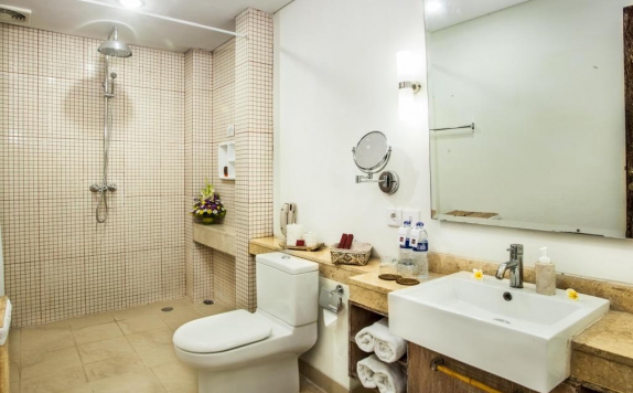Bathroom Hotel di Ivory Resort