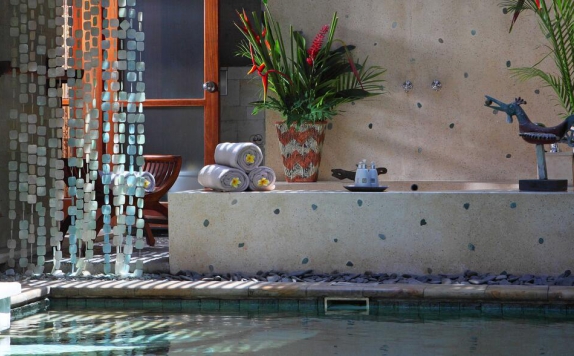 Tampilan Bathroom Hotel di Jamahal Private Resort & Spa