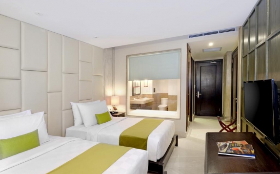 Tampilan Bedroom Hotel di Jambuluwuk Oceano Seminyak