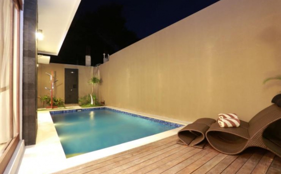 Swimming Pool di Jasia Luxury Villas