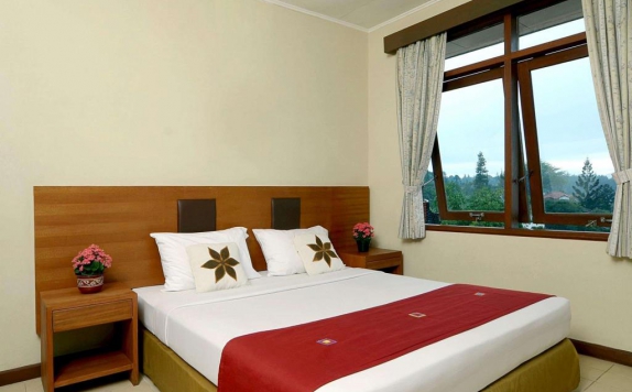 guest room di Jayakarta Cisarua Inn & Villa