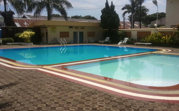 Swimming Pool di Jepara Indah