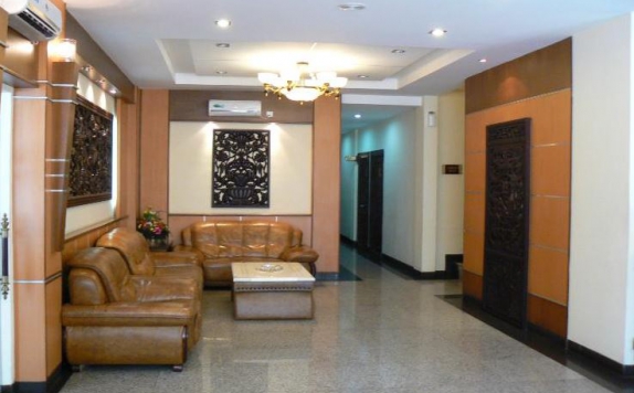 interior di Kaputra Hotel