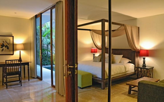 Tampilan Bedroom Hotel di Kei Villas