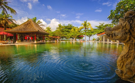 Swimming Pool di Keraton Jimbaran Resort