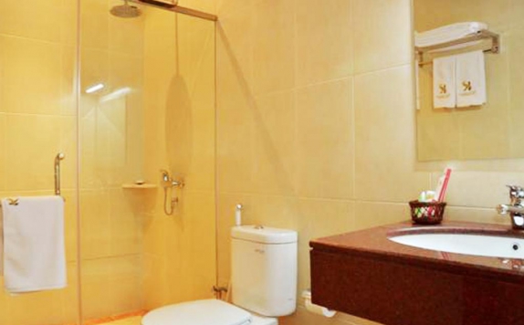 Bathroom di Kertanegara Guest House