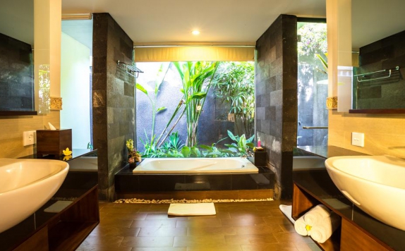 Bathroom di Kori Ubud