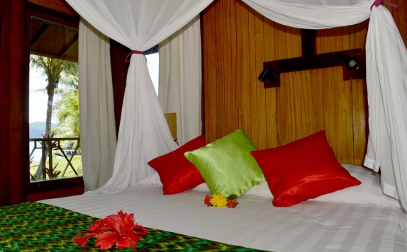 Tampilan Bedroom Hotel di Kungkungan Bay Resort