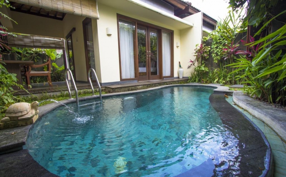Swimming Pool di Ladera Villa Ubud