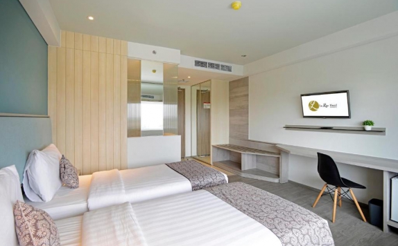 bedroom di Hotel La Lisa Surabaya