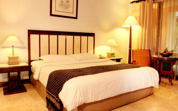 guest room di Laras Asri Resort & Spa