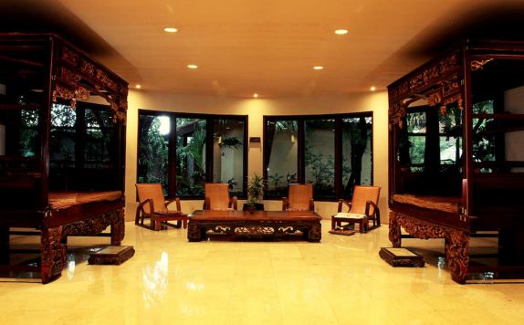 interior di Laras Asri Resort & Spa