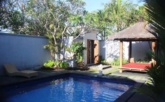 Swimming Pool di La Villais Kamojang Seminyak Bali