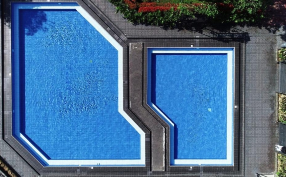 Swimming Pool di Lembang Asri